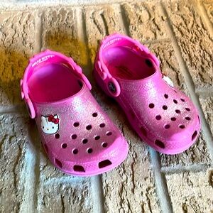 Glitter Pink Crocs Hello Kitty size 8/9 toddler